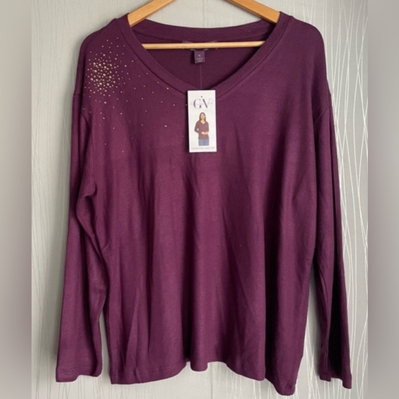 84. NWT Gloria Vanderbilt Rhinestone Hacci Top Italian Plum - Picture 2 of 8